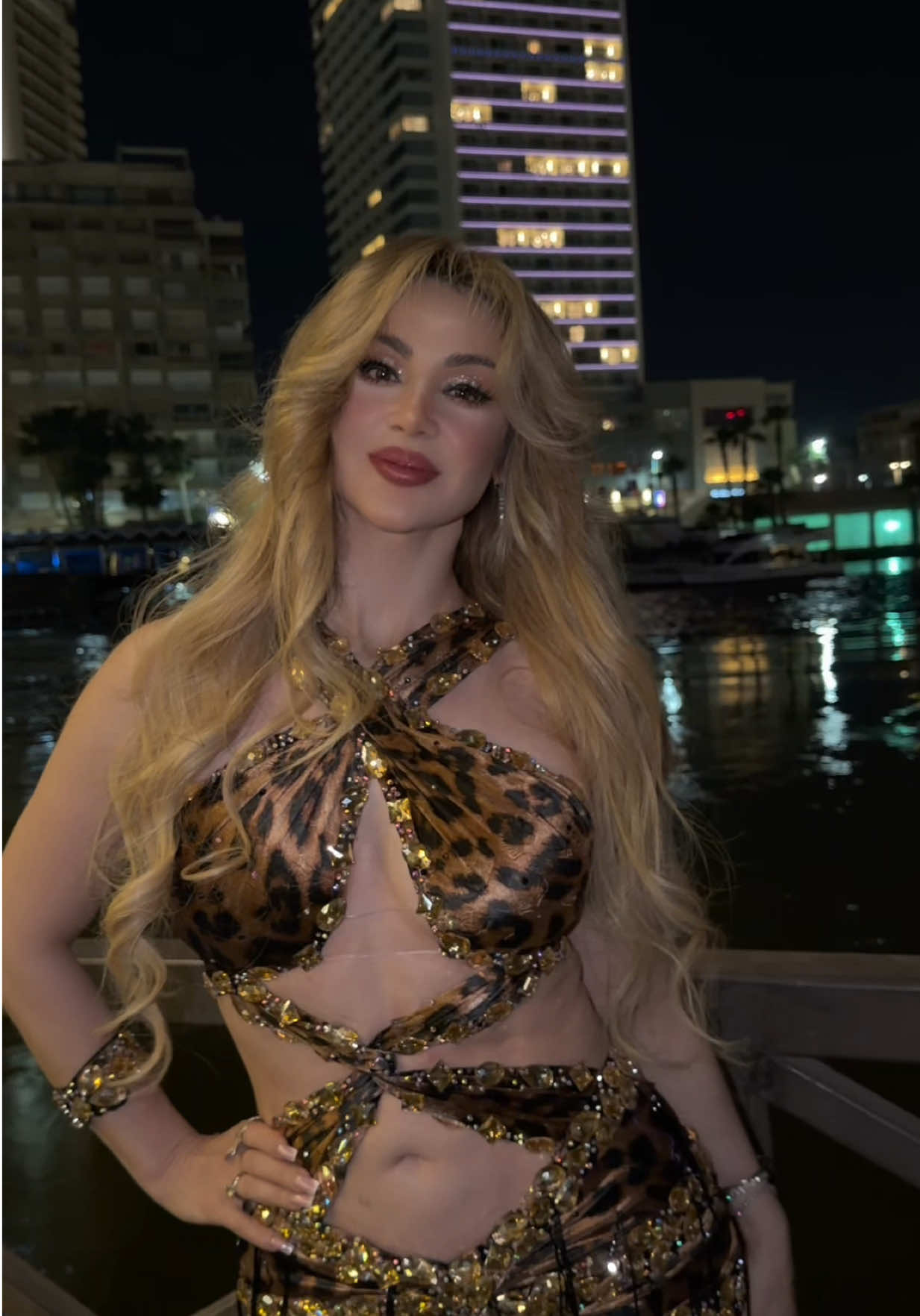 @Oxana Bazaeva