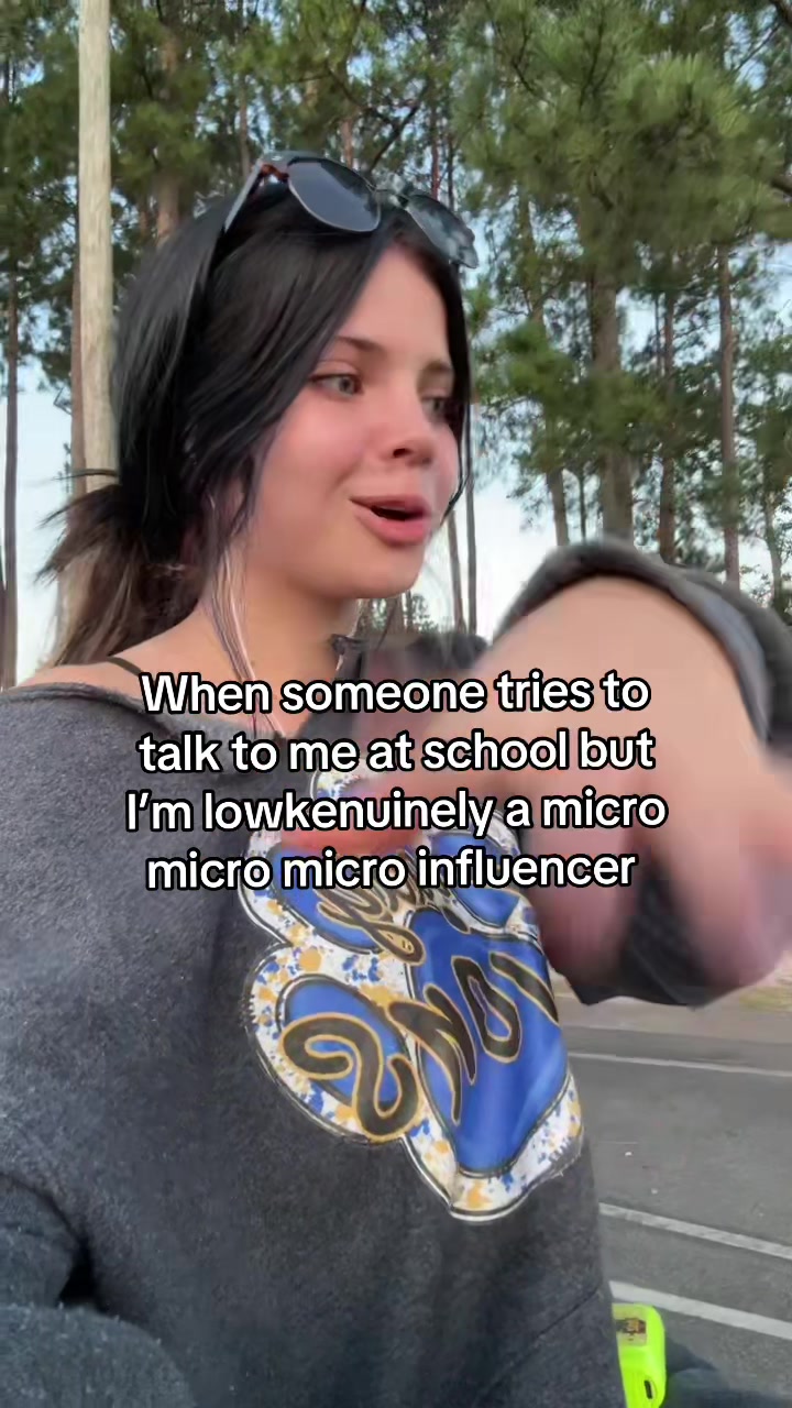 @lillybeenn