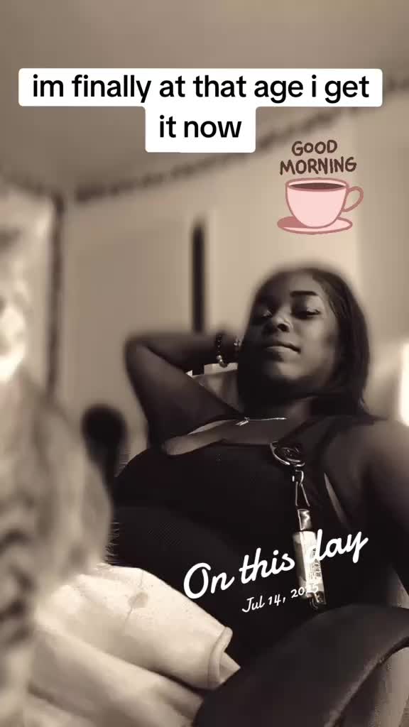 @AntisocialButterfly🌹🍫
