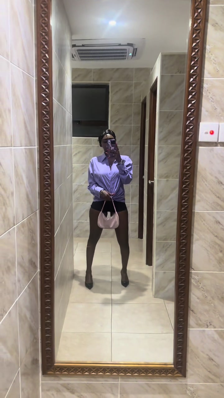 @Yvonnealeri254