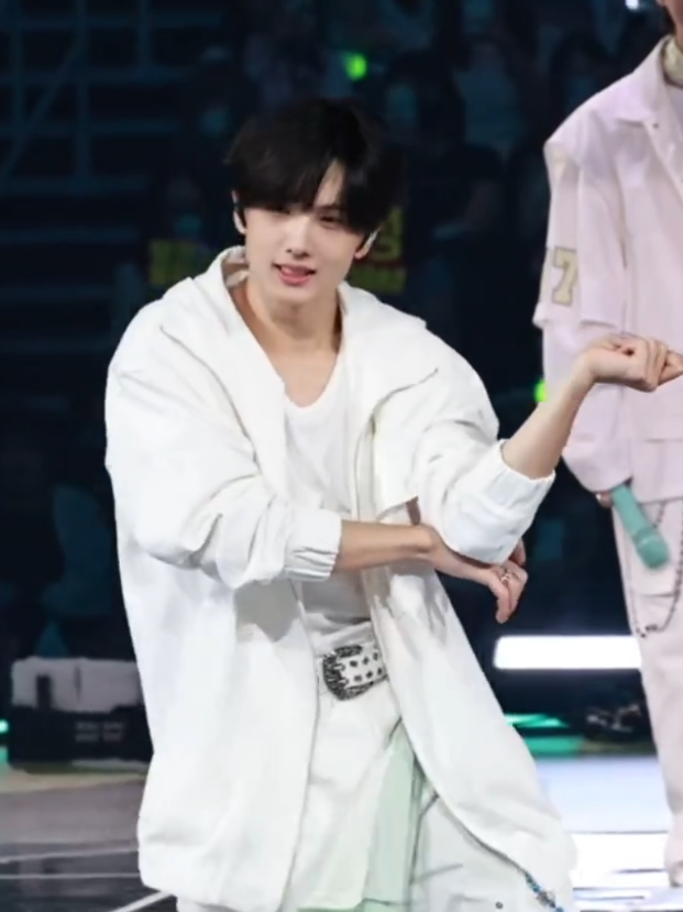 @แฟนสาวเจโน่แจมินจีซอง