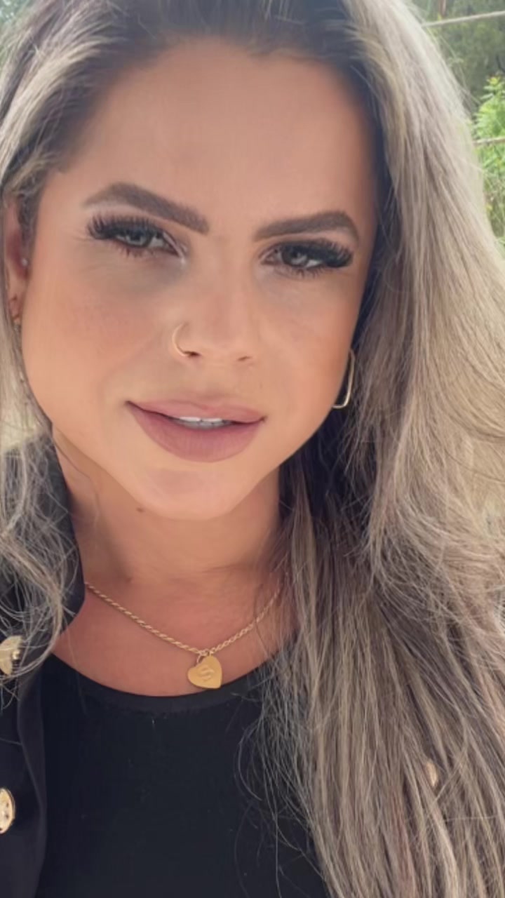 @Sandrinha Bonfim😍
