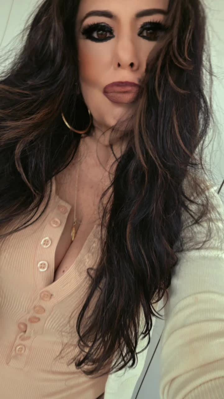 @Paola D