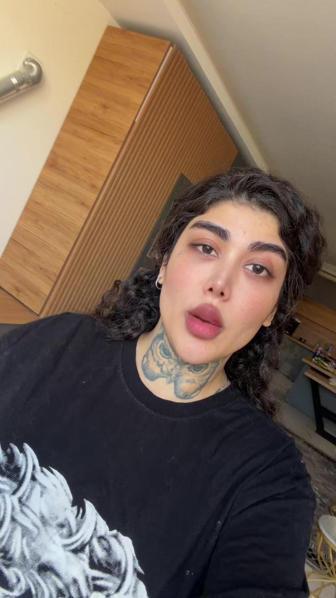 @yegane_lundi