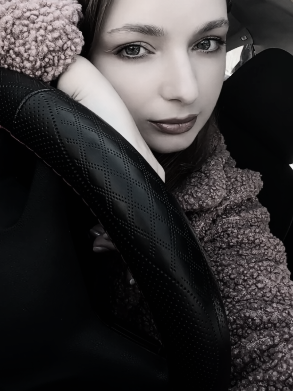 @𝓥𝓲𝓴𝓽𝓸𝓻𝓲𝓪𝓴𝓪𝓹 ♡