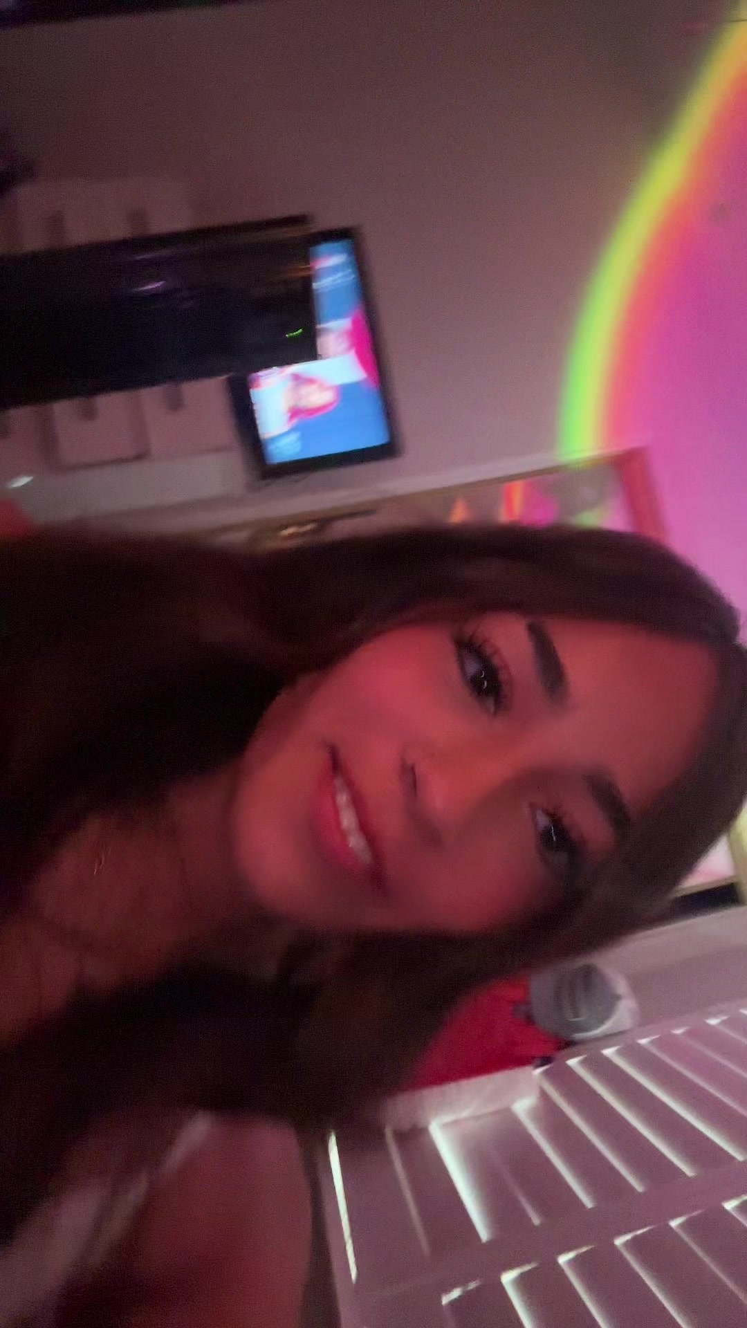 @️