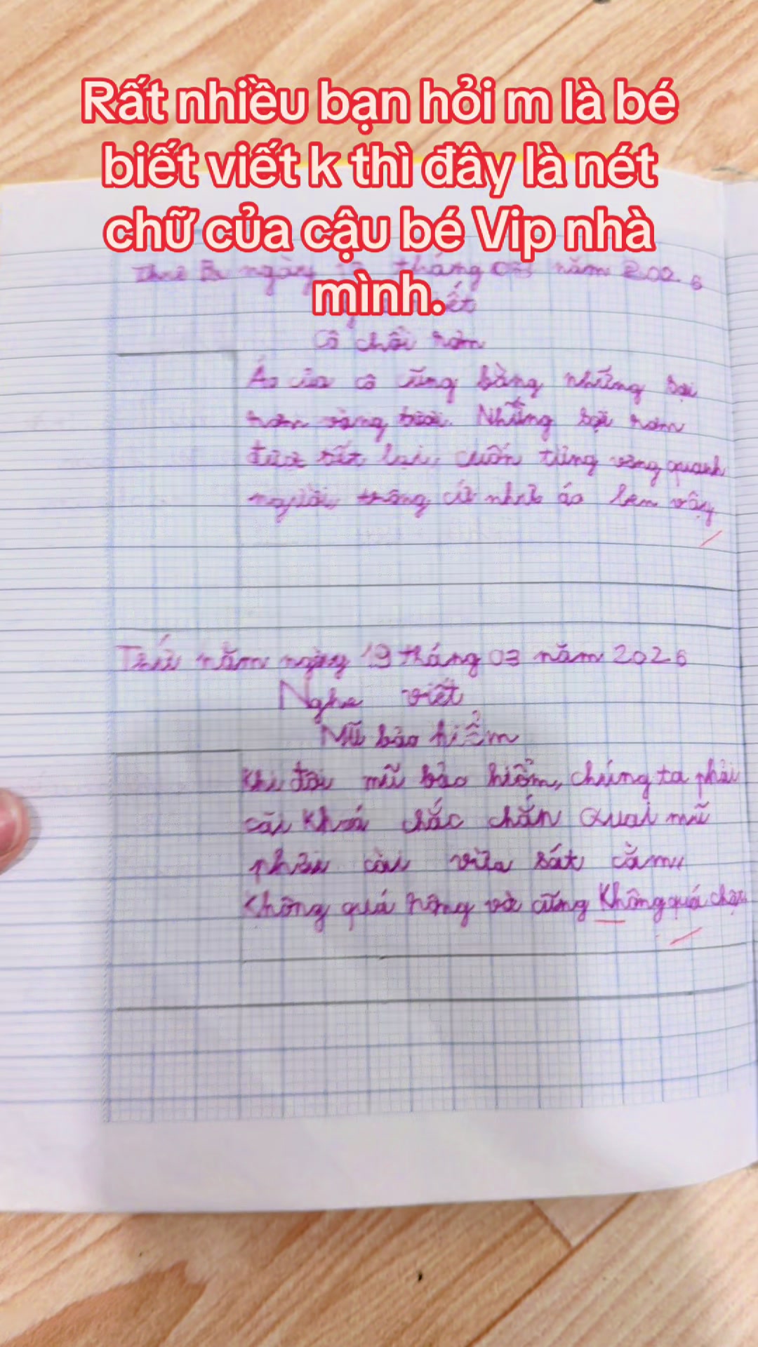 @S&ocirc;c&ocirc;la Trắng