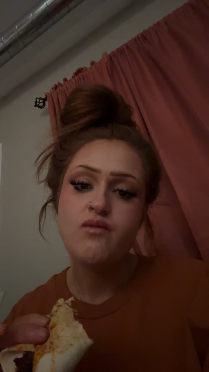 @trishaclaudette_