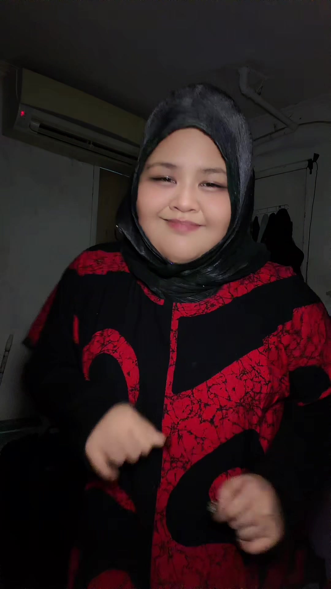 @Syazaliiii