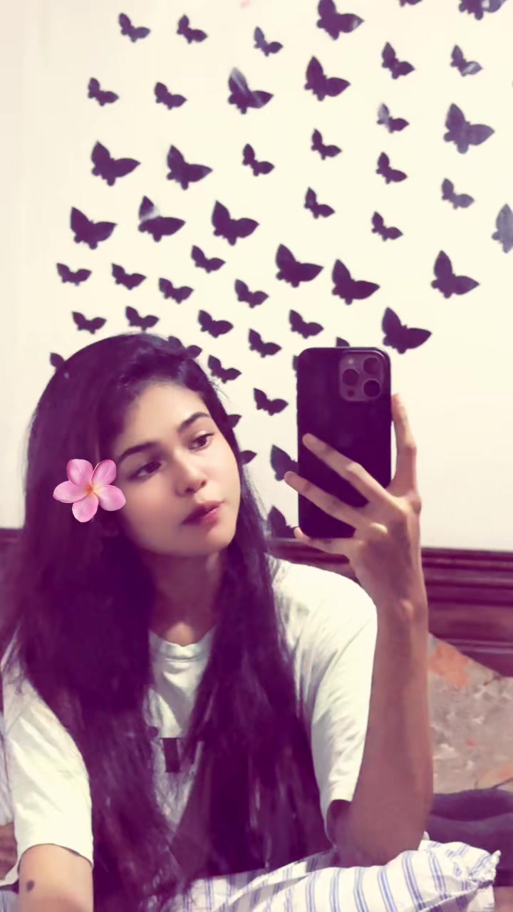 @Dewww 🎀