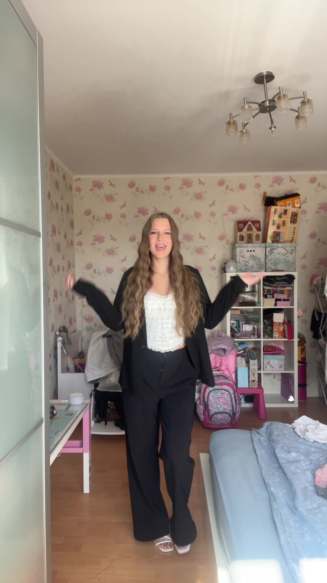 @Vikaaw