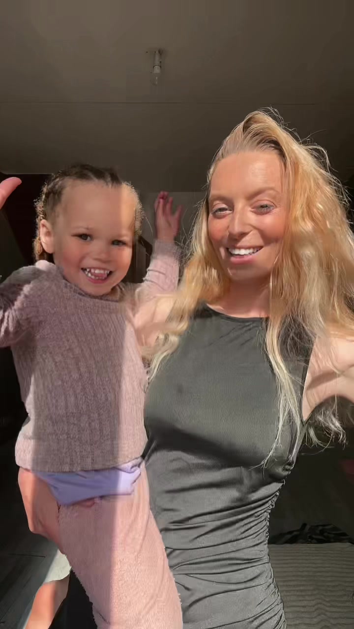 @FAMILY_3LLLW