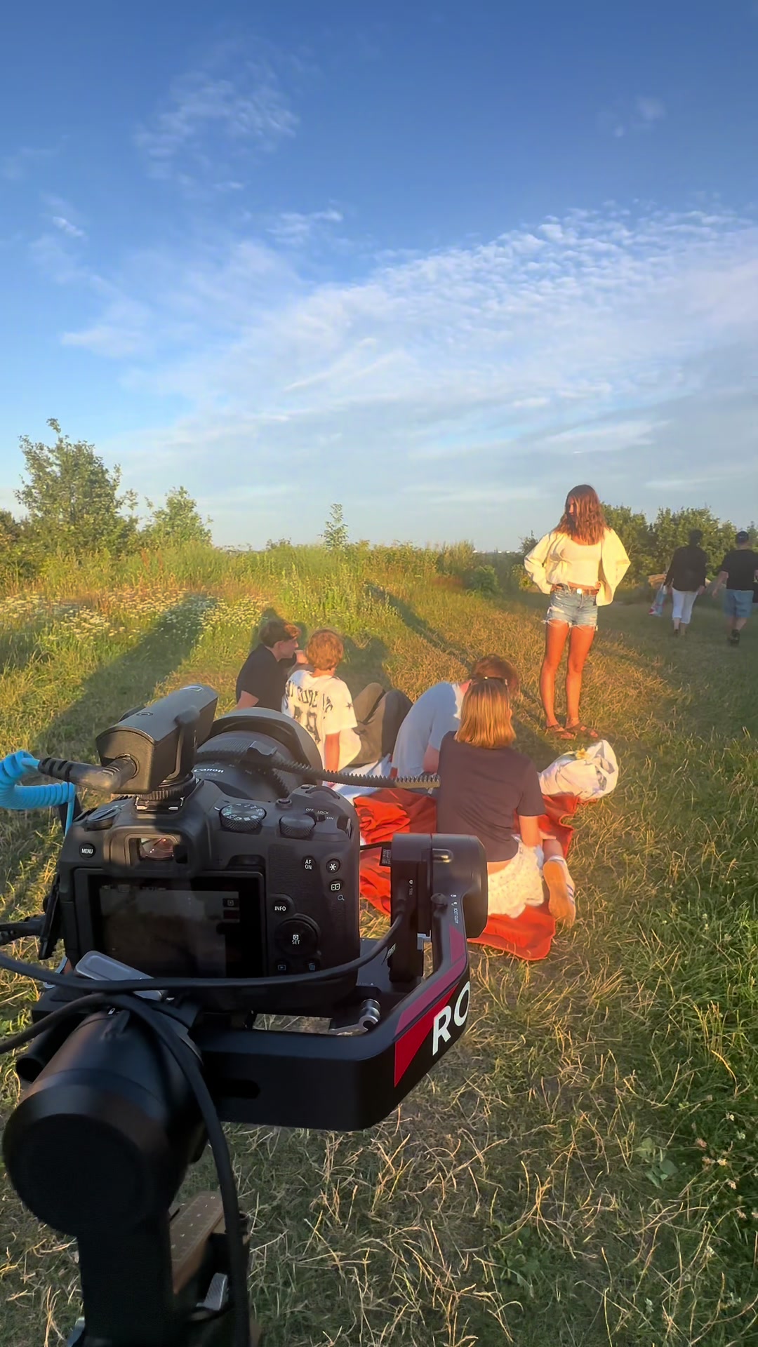 @✮ laura vanessa 🎞️🎬