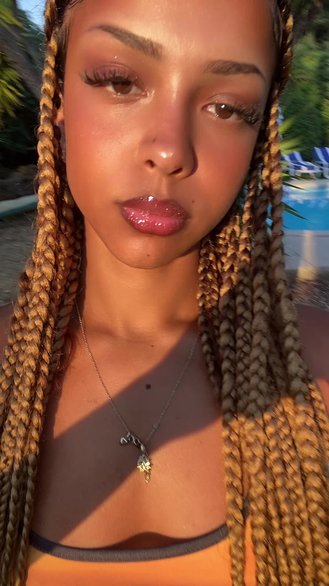 @Stella