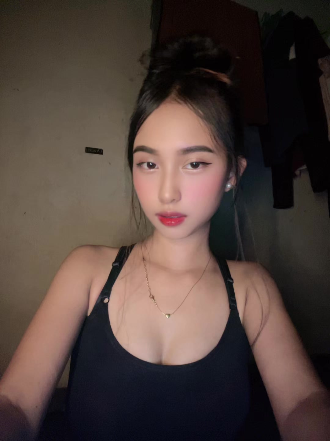 @Ezh