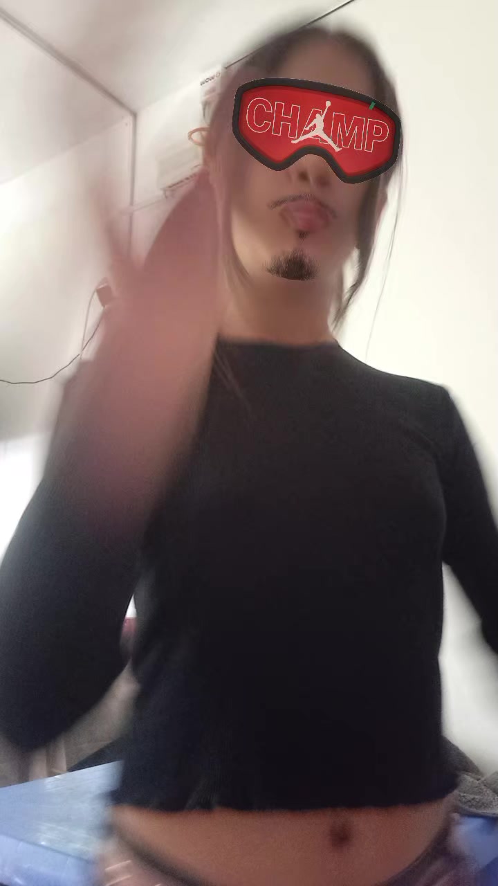 @la niña del pelo largo,