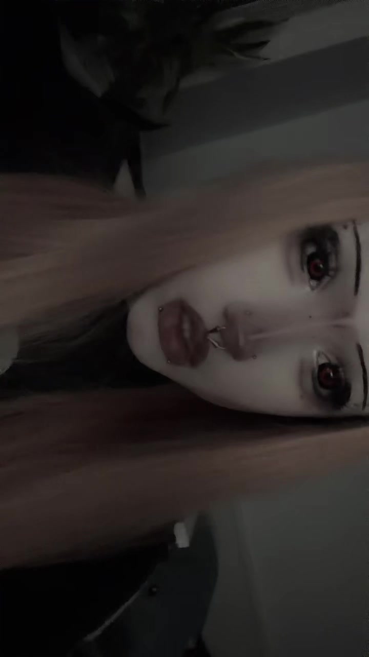 @♱ Vron ˖°🦇ִ ࣪𖤐