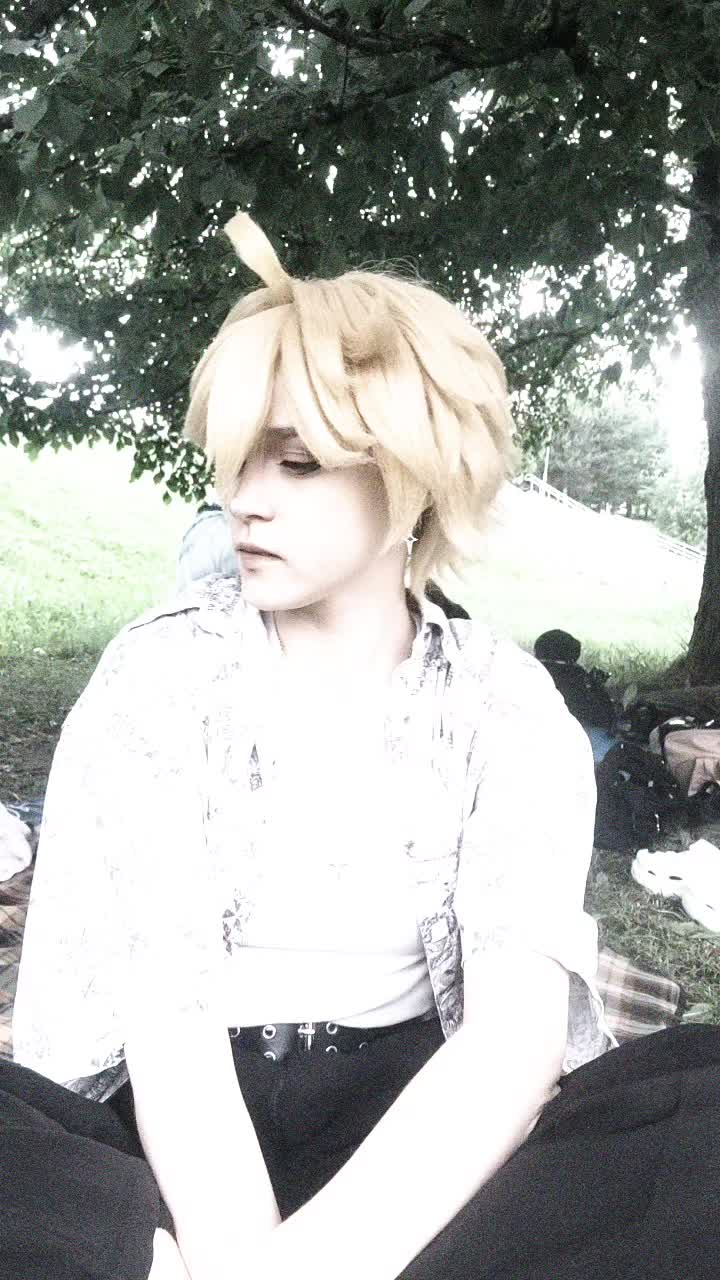 @🎸🎶^_^(he/his)