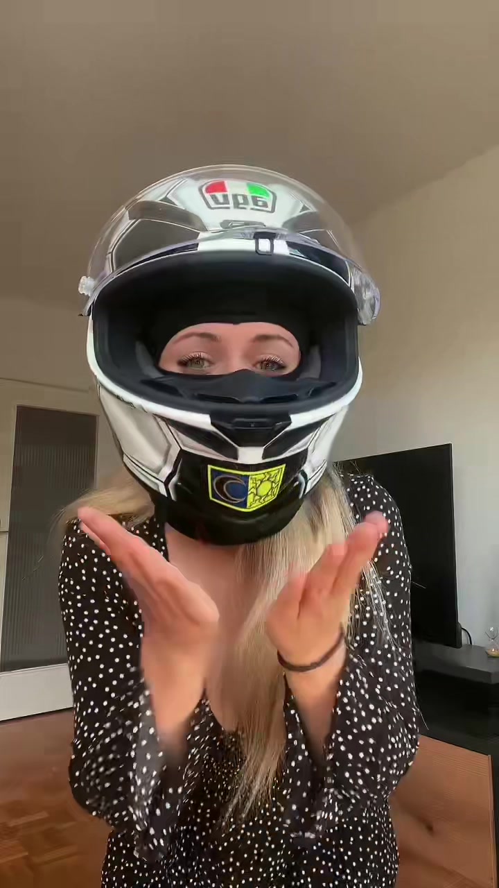@Speedyvivi