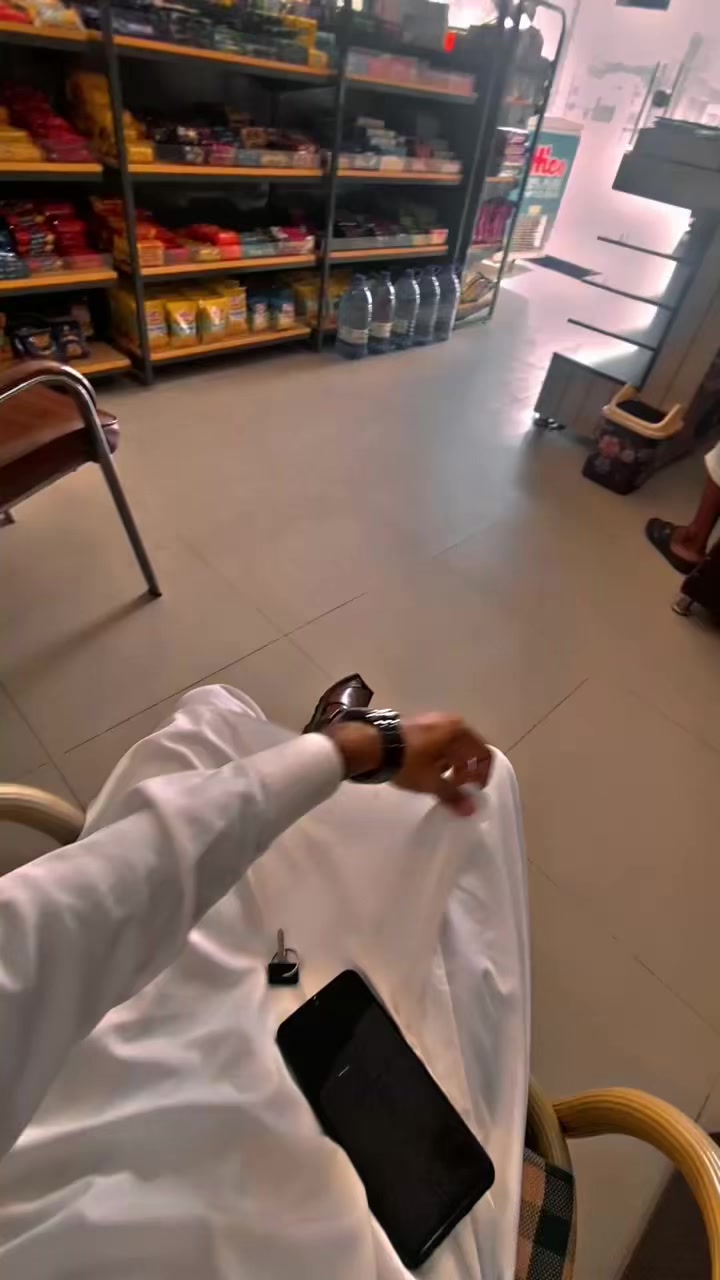 @ʟɪꜰᴇ_ᴏꜰ_ꜱʜᴀᴍɪɪ🥂🚩