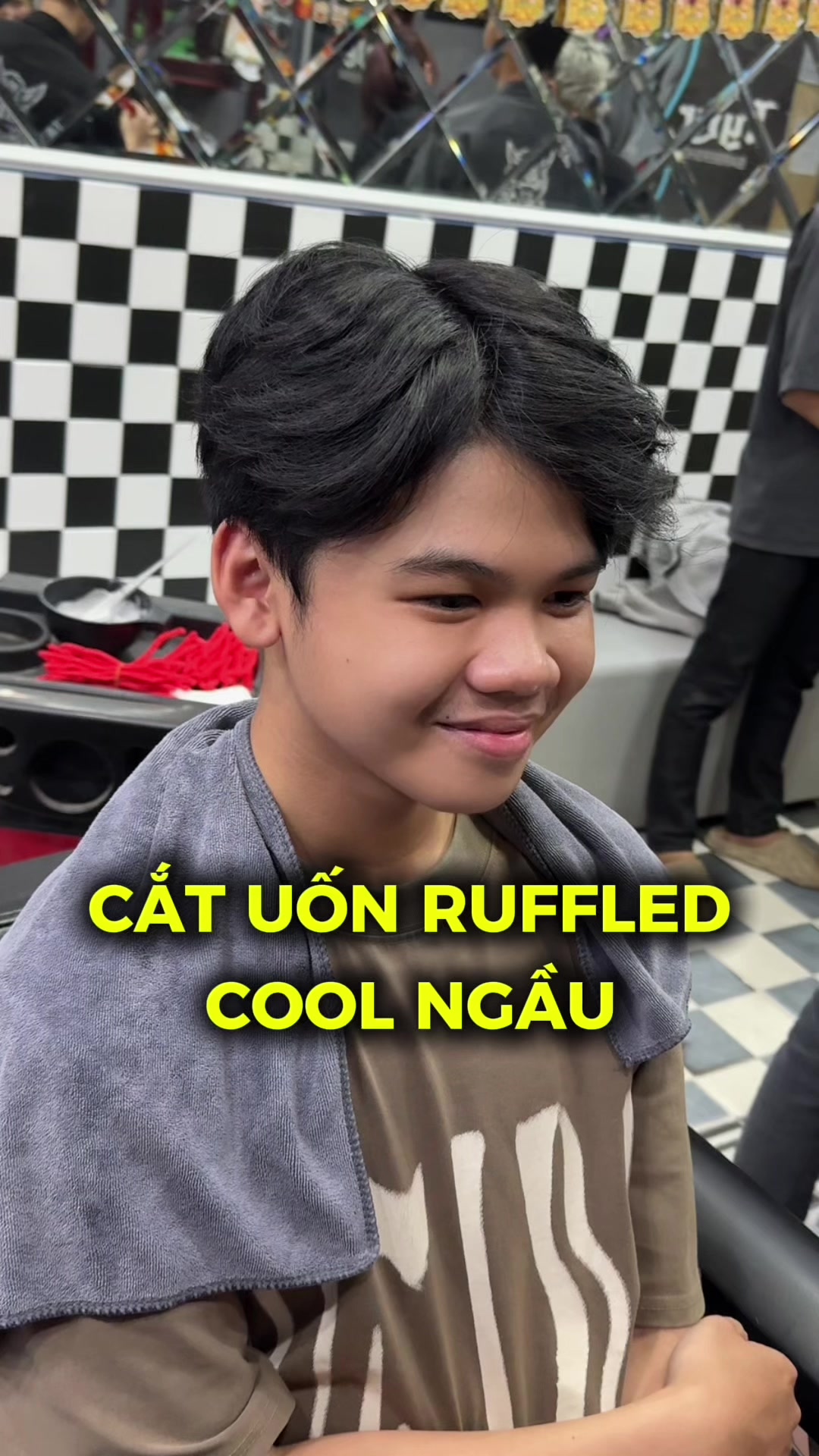 @Tấn T&oacute;c Nam
