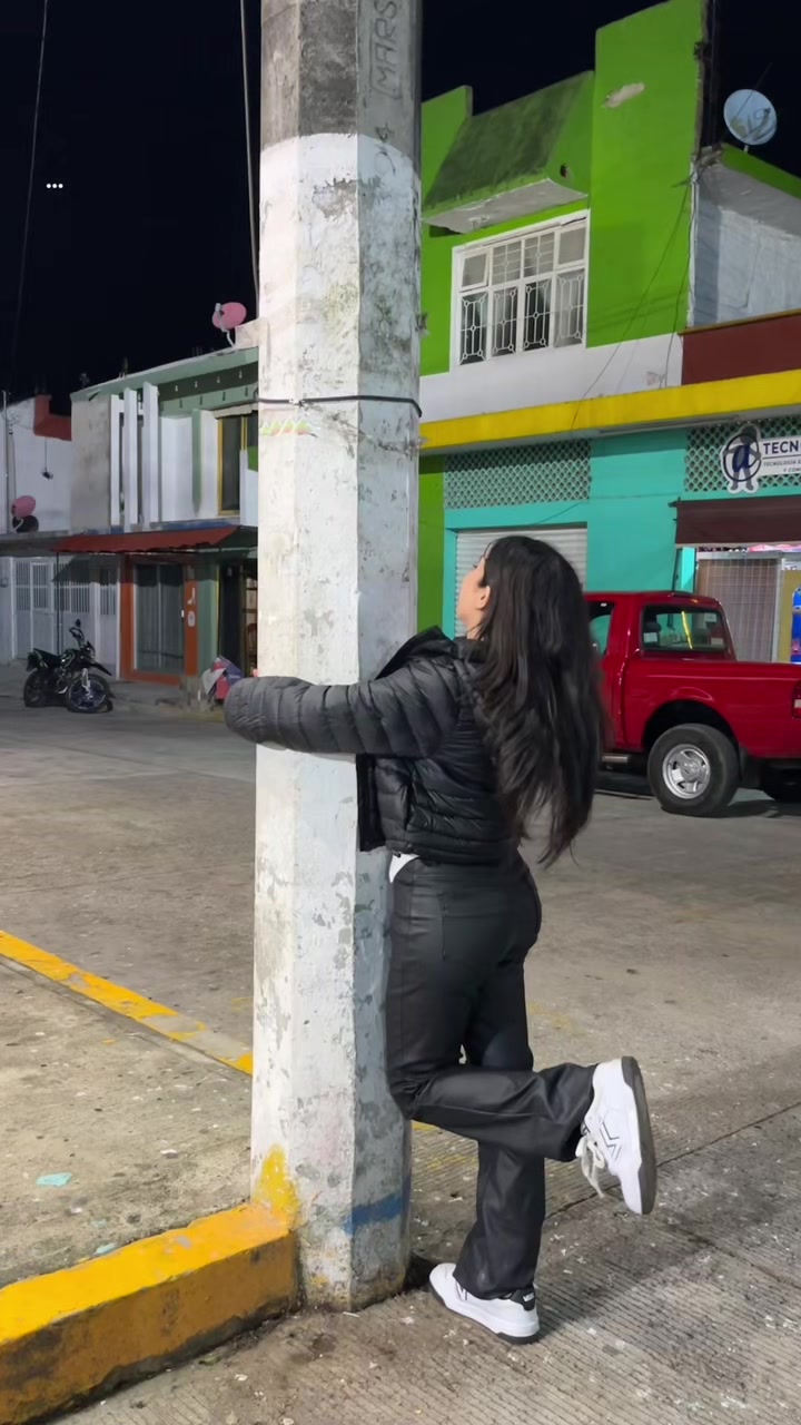 @️