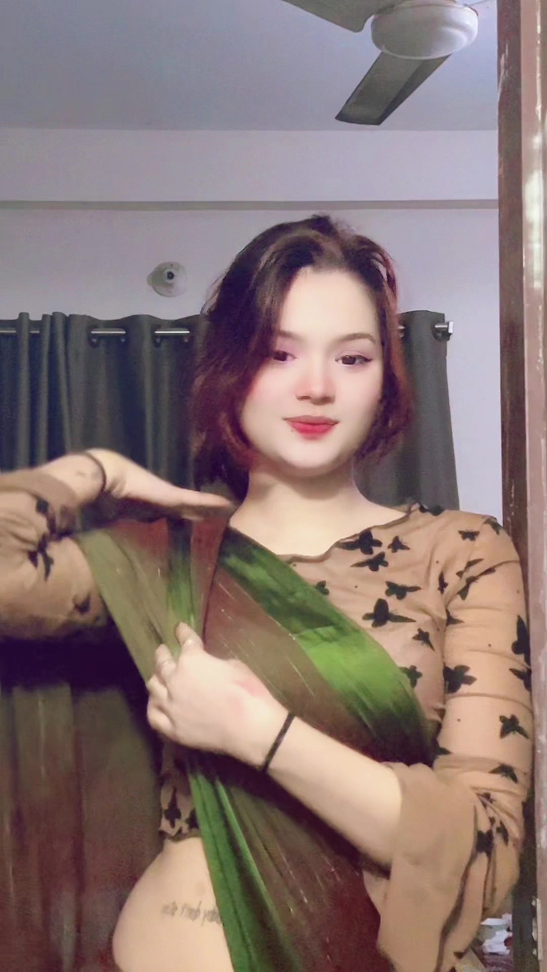 @eshaahsanpori