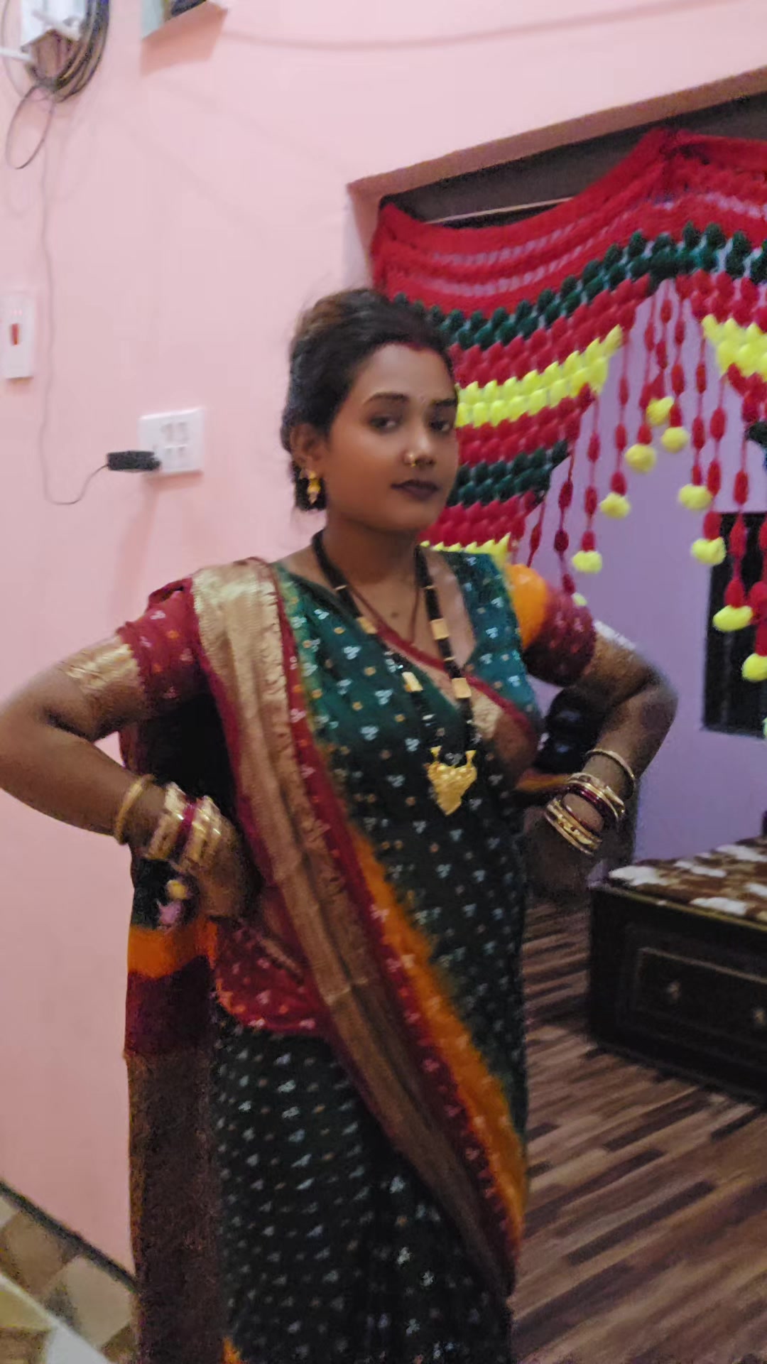 @lovely Anisha 44
