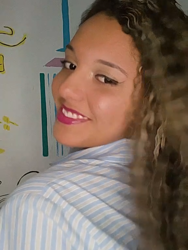@Akemily Maria ✨