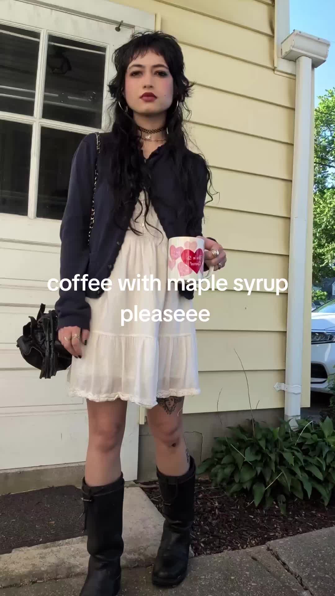 @ismariika_
