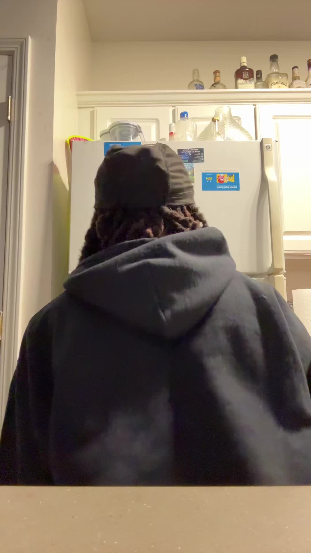 @Ej