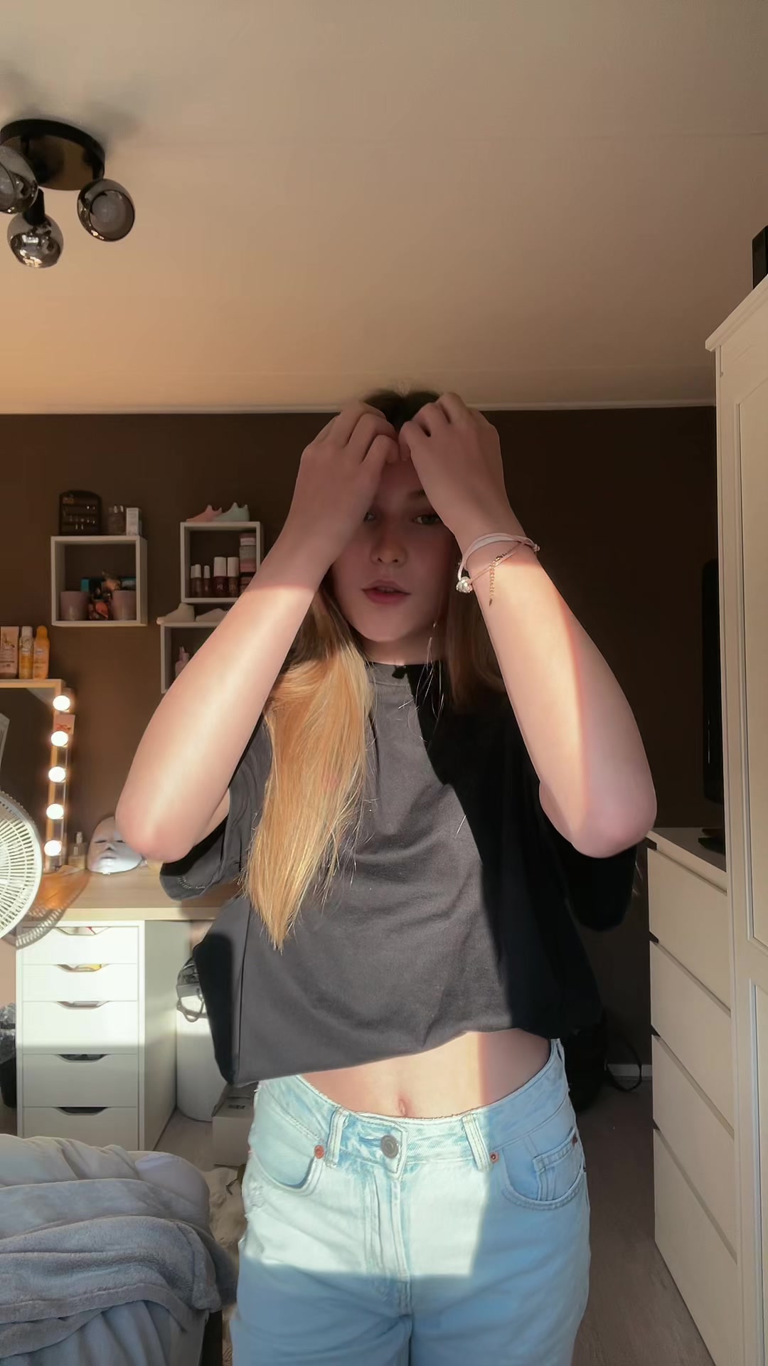 @x01