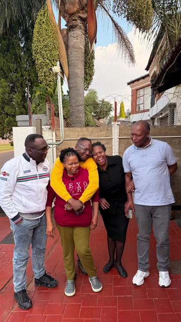 @Matuba Mahlatjie 🏳️🌈🇿🇦