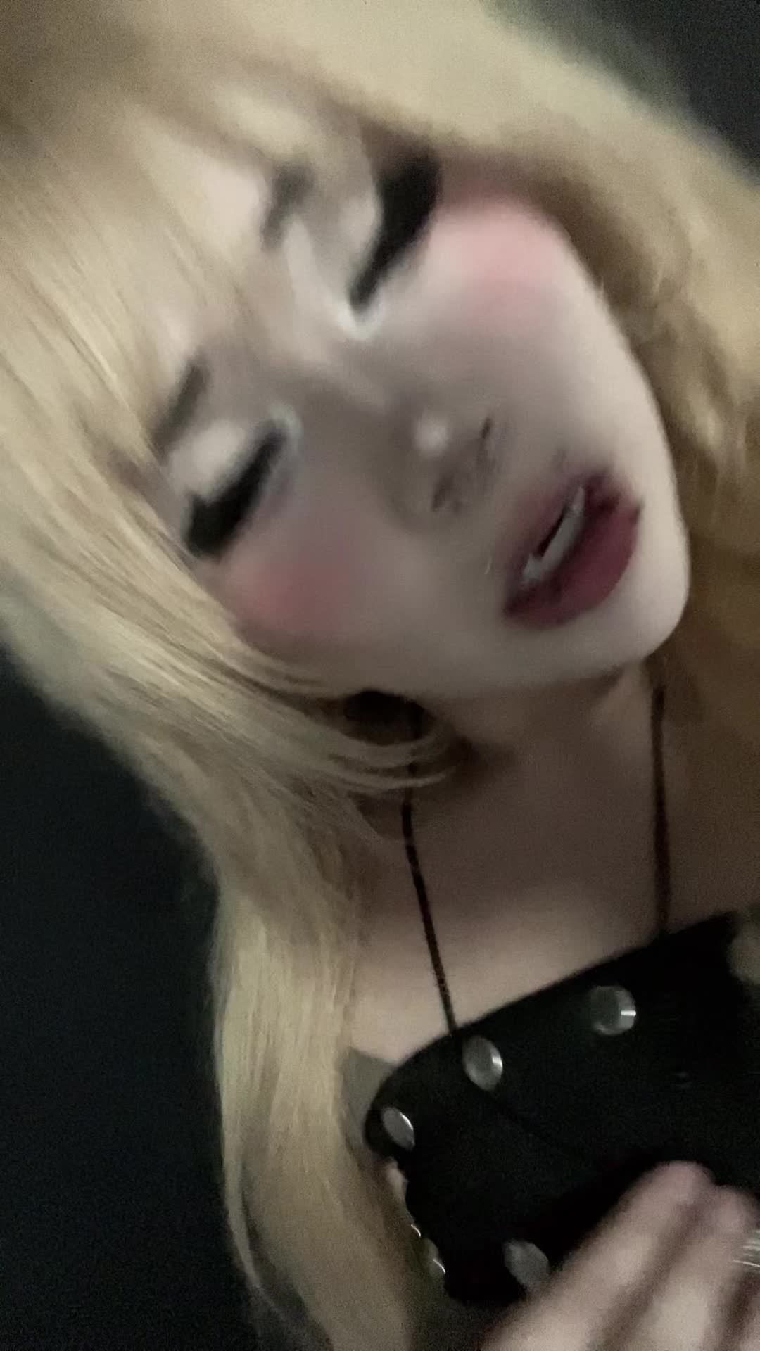 @lala:3