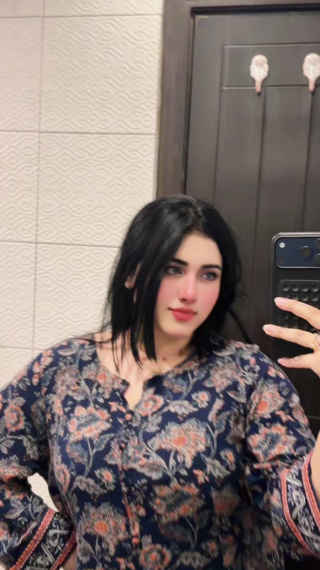 @Arooba