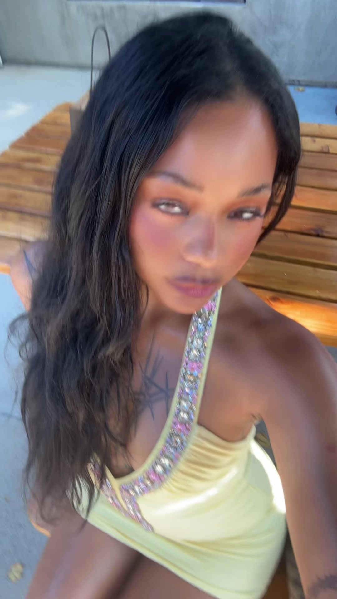 @girlnxtdoor