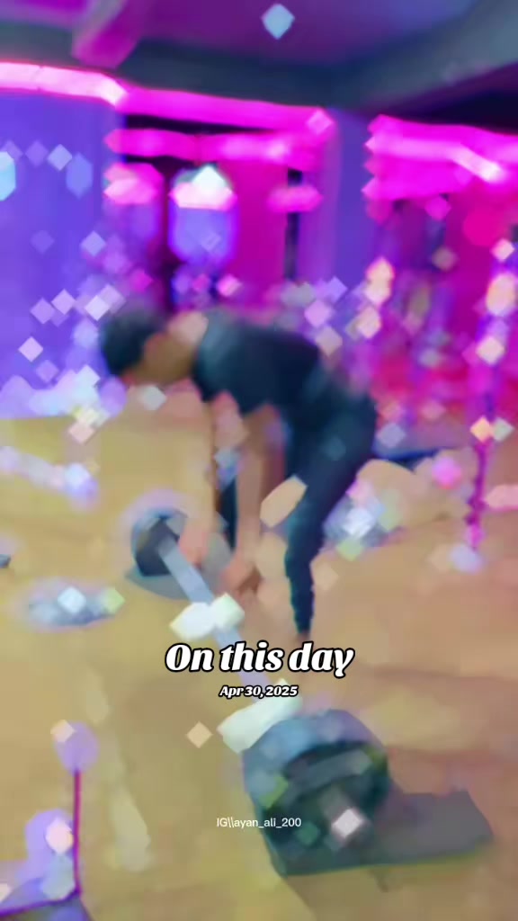 @راجہ 🐼