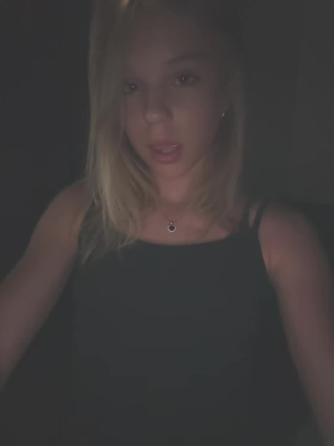 @сашка🖤