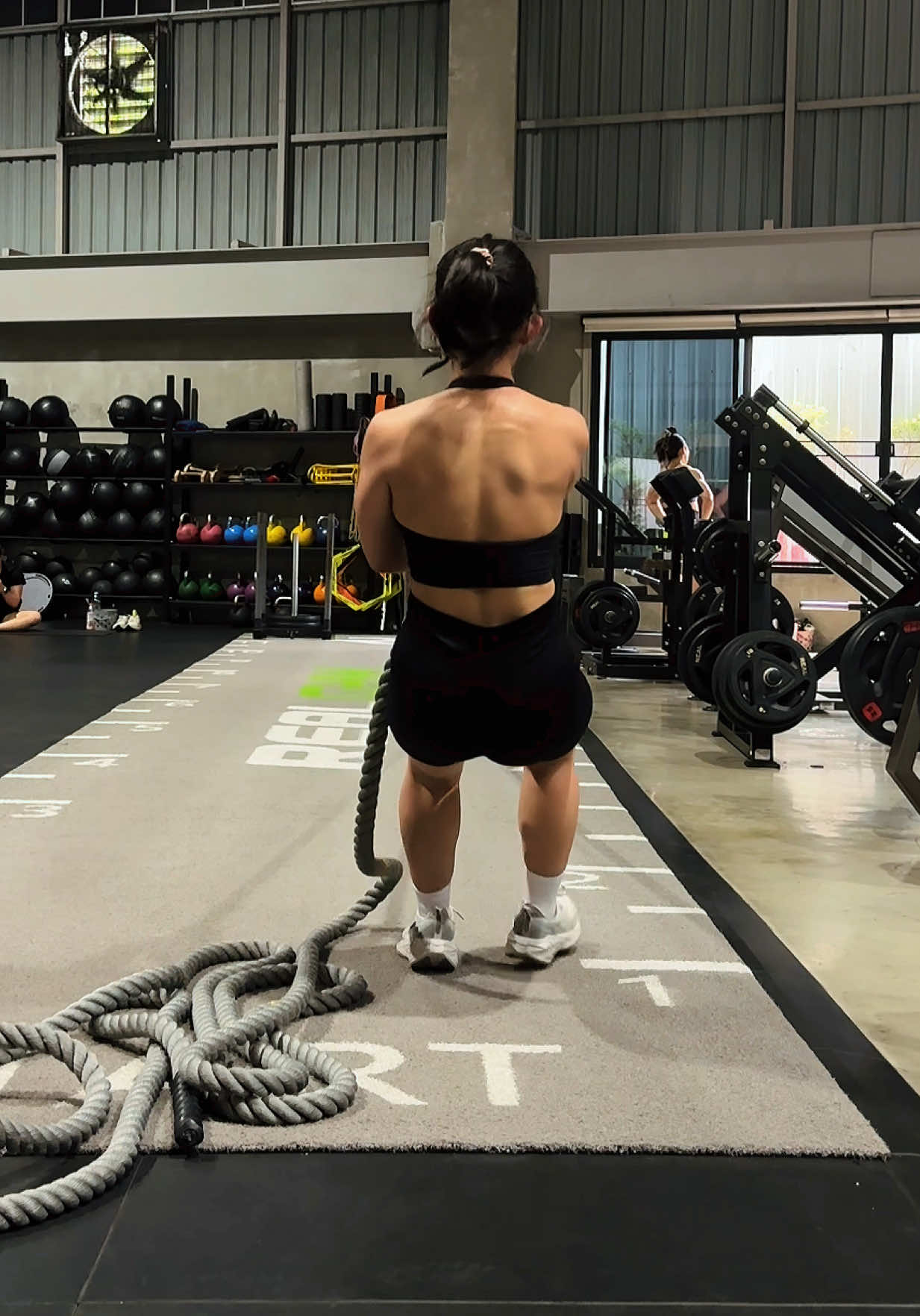 @Nisa : Gym Girl