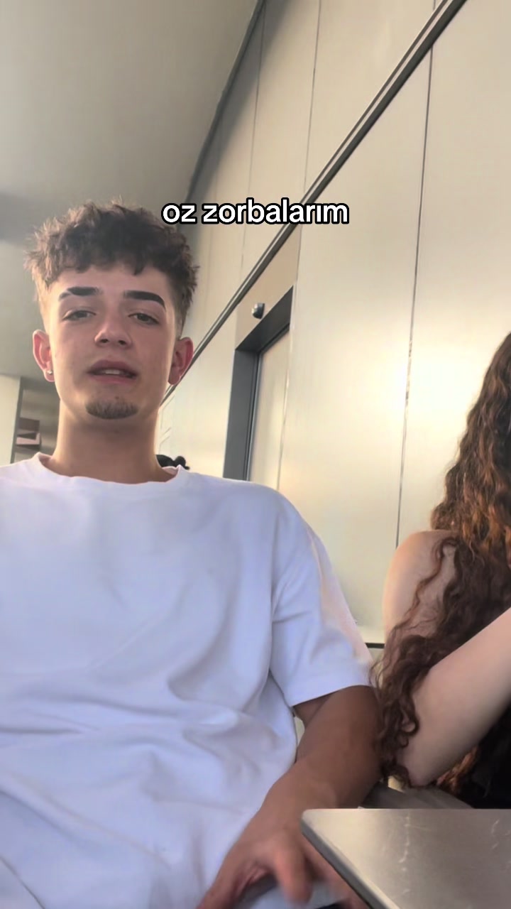 @vdka_aa