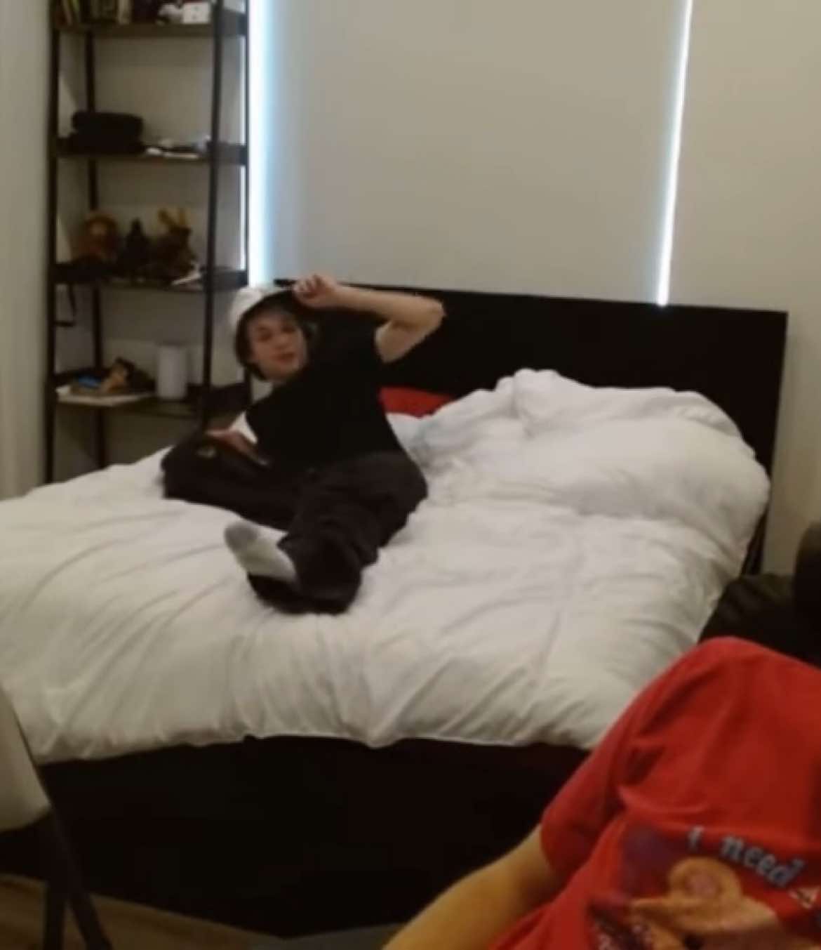 @alex (alexinterludes)