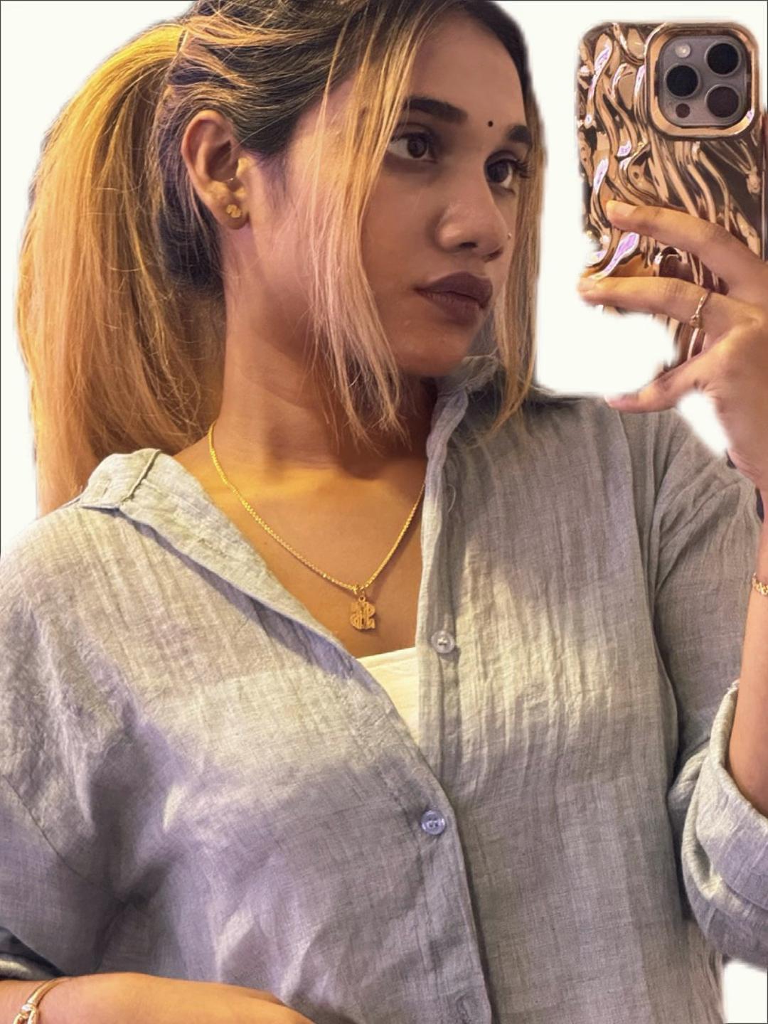@B A V A N I 🪽.