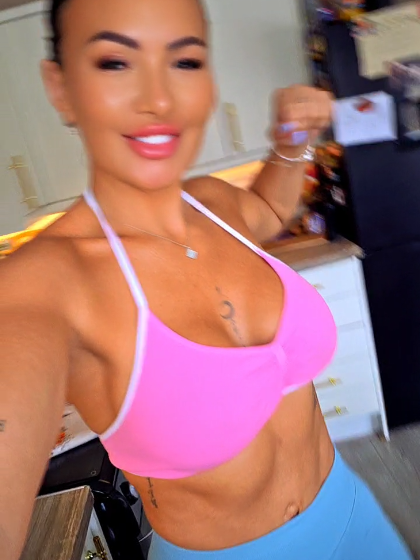 @DeeMaxine💋