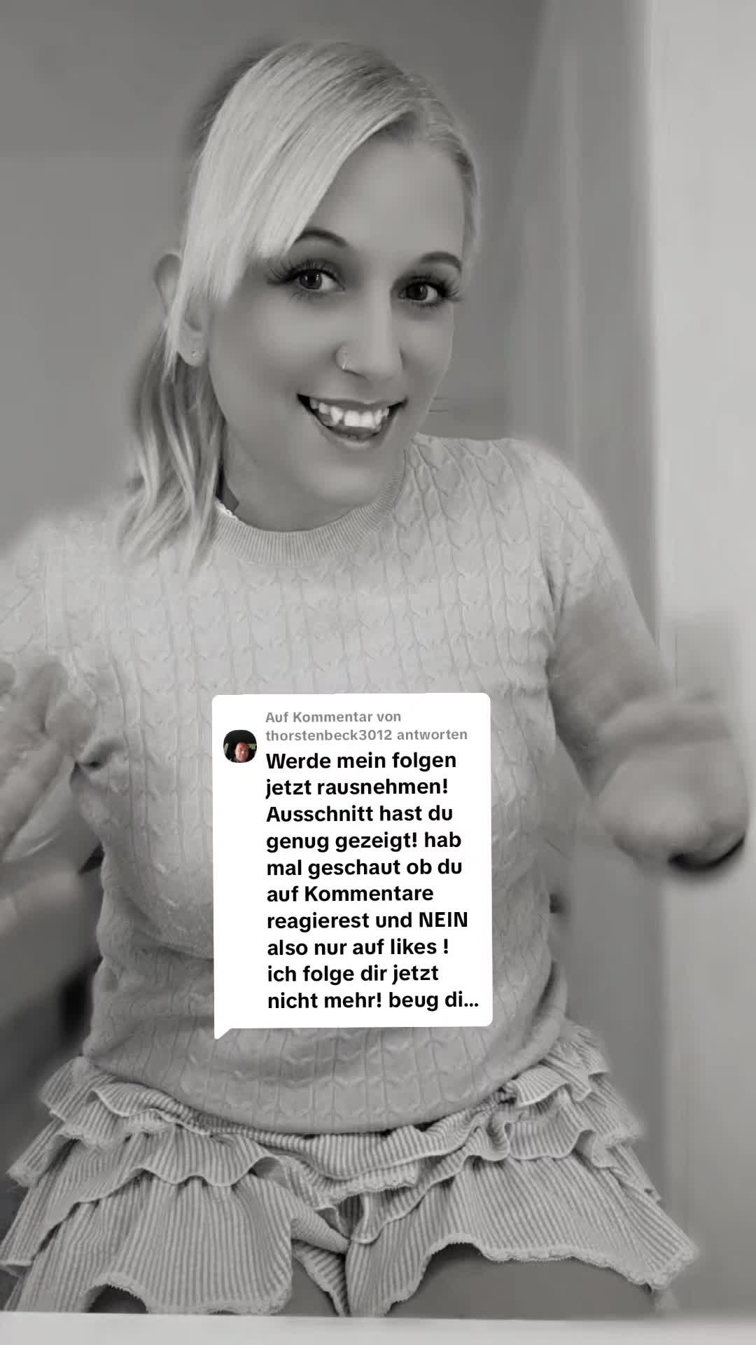 @moni