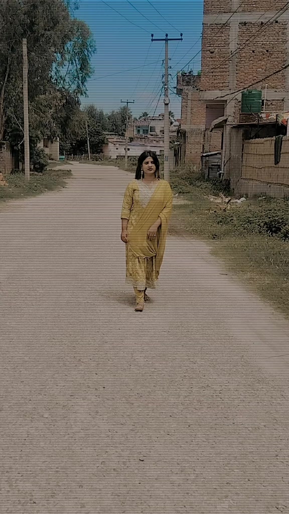 @Bhojpuri Queen 👑