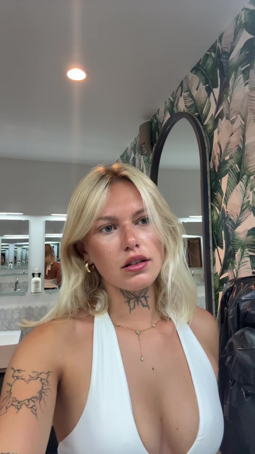 @loupsqq