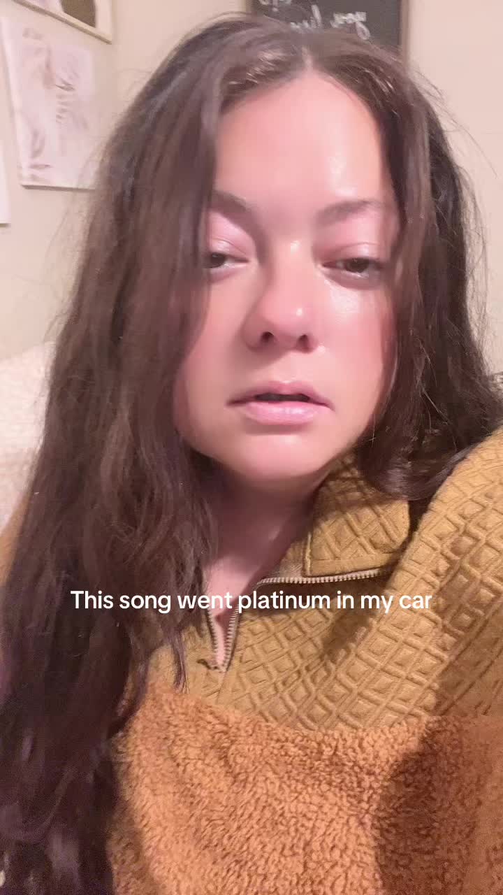 @Danielle🦋