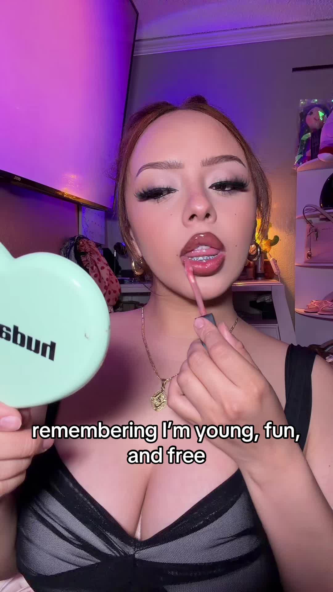 @aolanymorie