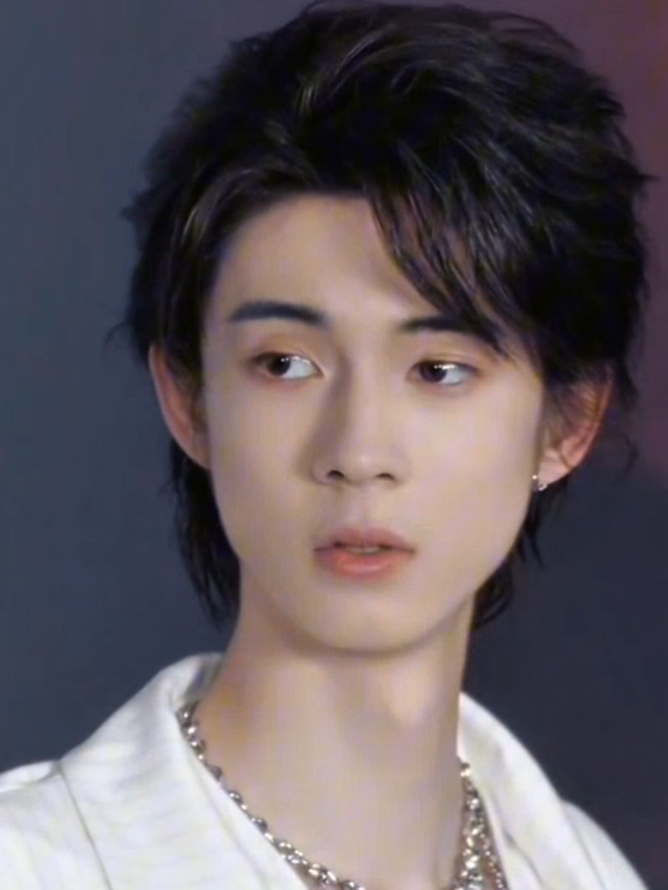 @๐โ
๏ธโจ