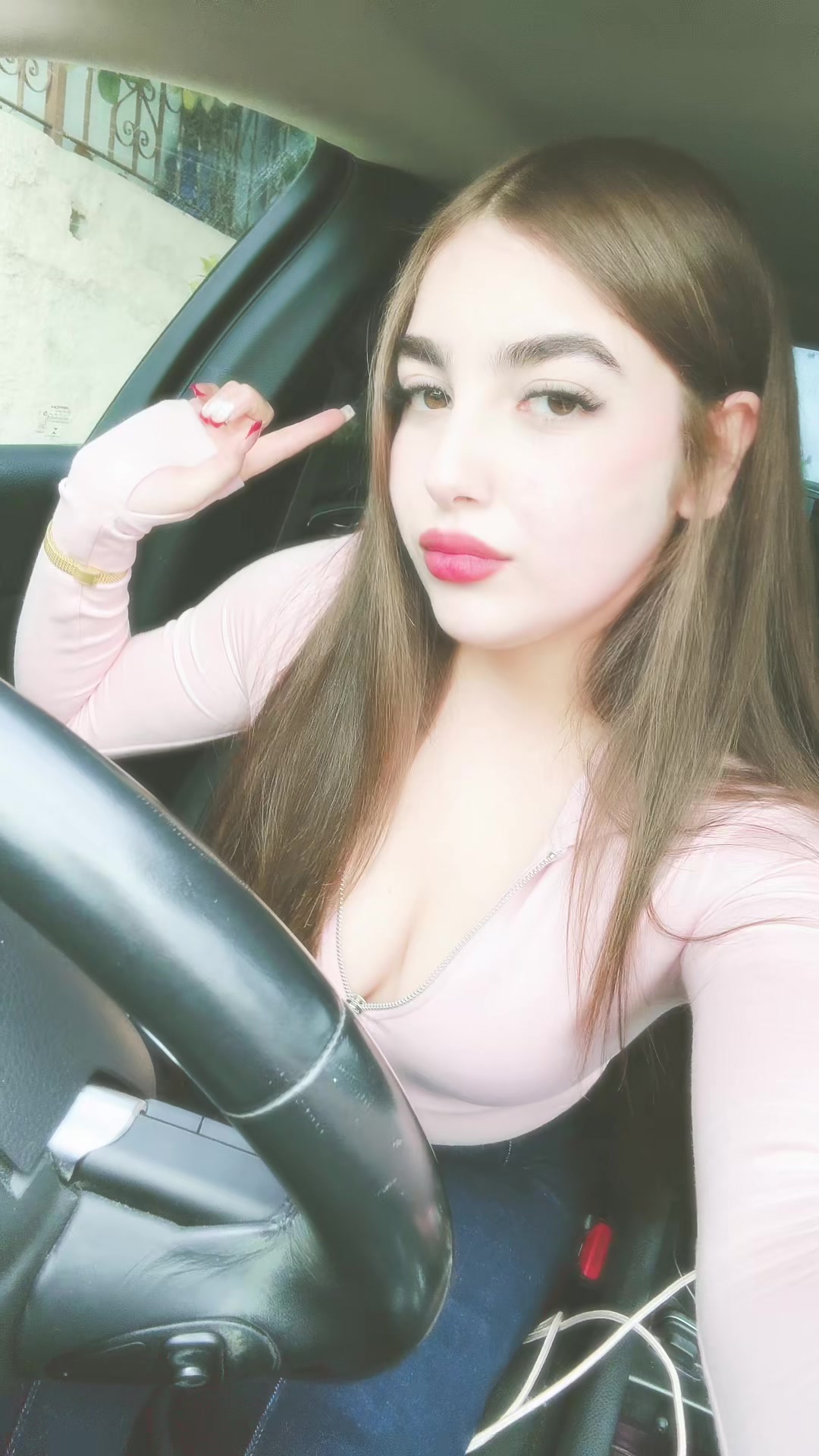 @chuckyna